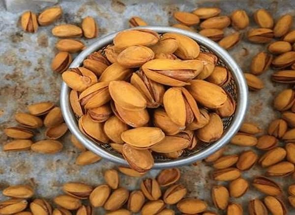 تصویر 5 از قیمت خرید پسته بادامی شور + فروش ویژه